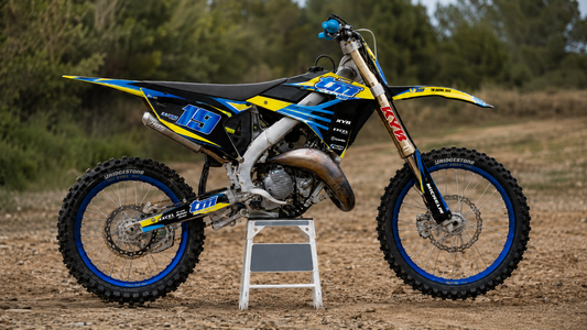 Grafiche PERSONALIZZATE per moto 100%