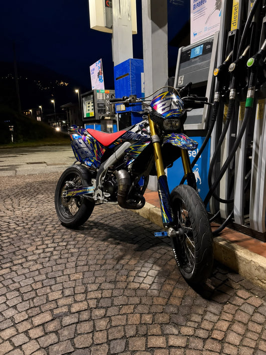 Grafiche PERSONALIZZATE per moto 100%